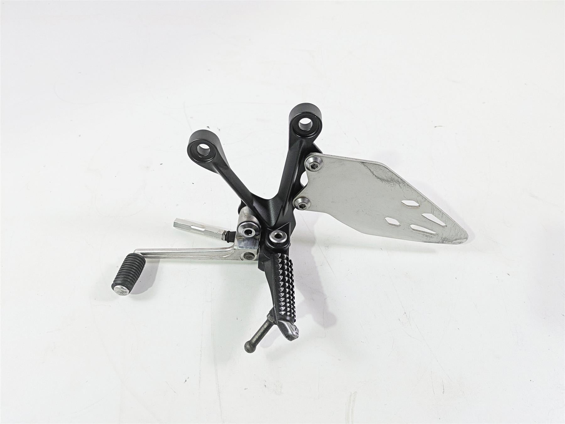 2020 Kawasaki ZX6R ZX636 Ninja Left Footpeg Foot Peg Shifter Set 35063-0160-18R {{ shop.shopifyCountryName }} - Mototech271