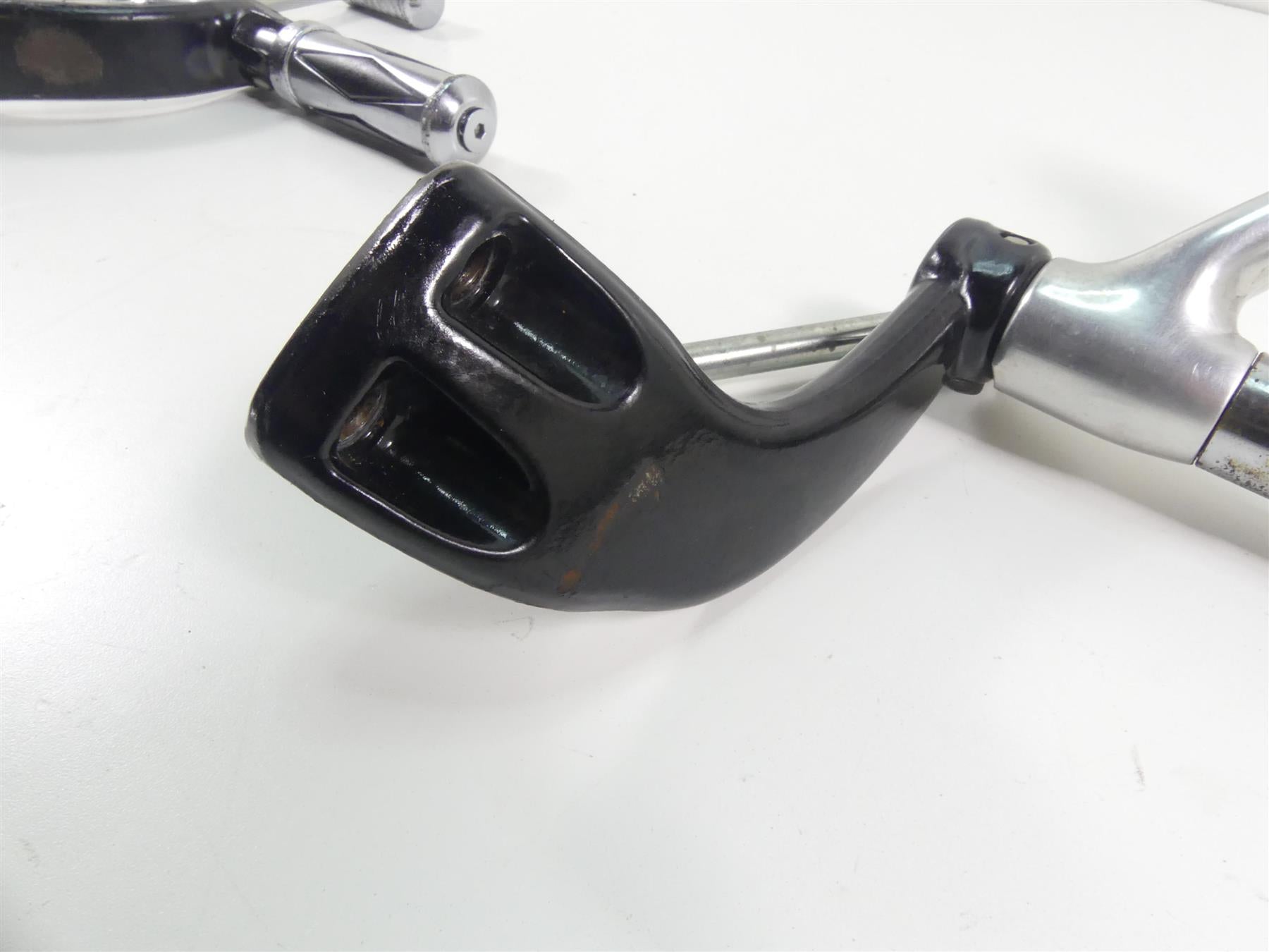 2018 Harley Sportster XL1200 Custom Front Rear Footpeg Lever Pedal Set 42972-04 {{ shop.shopifyCountryName }} - Mototech271