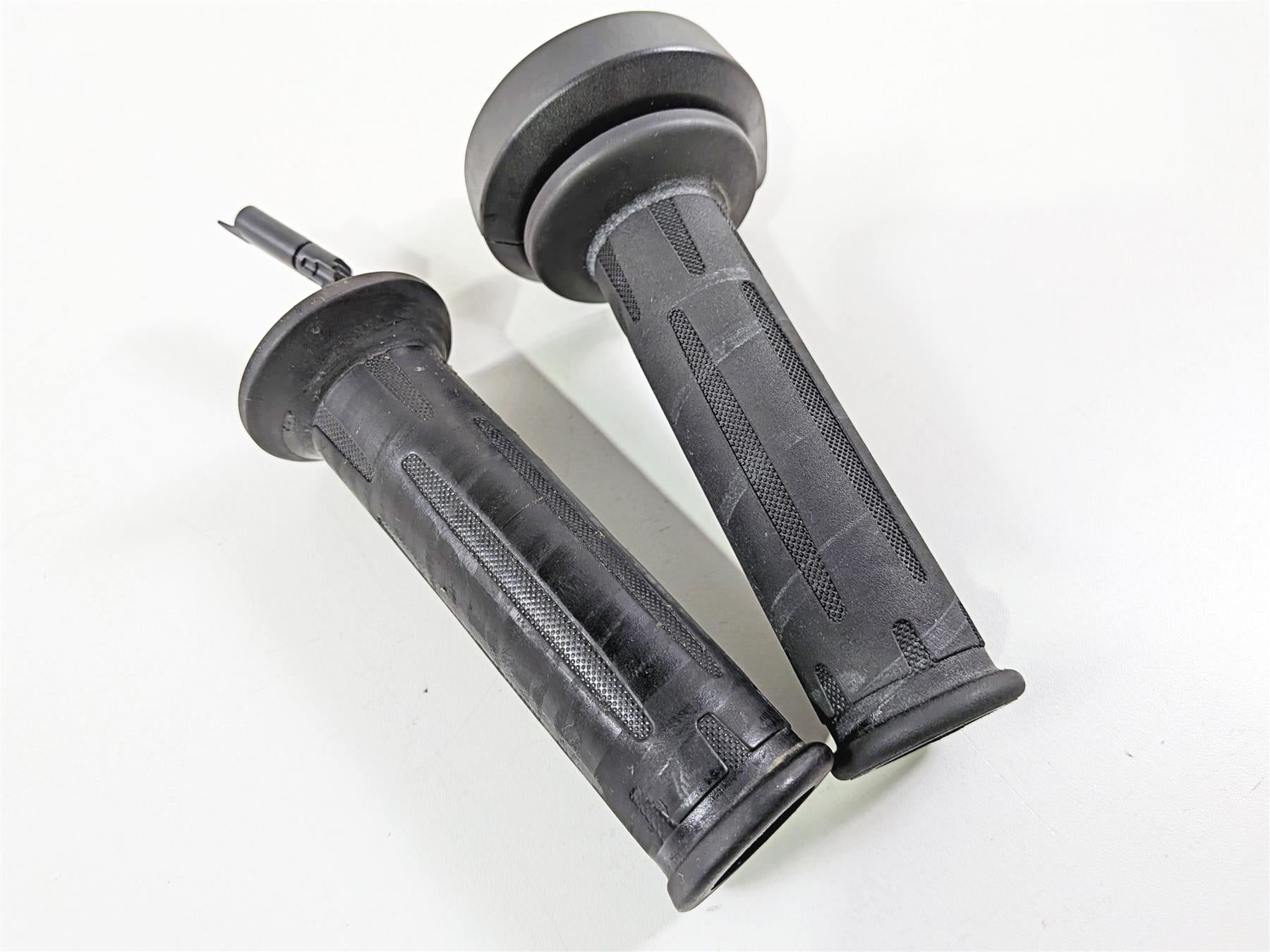 2015 BMW R1200GS K50 Left Right Heated Hand Grip Cruise 61318552124 {{ shop.shopifyCountryName }} - Mototech271