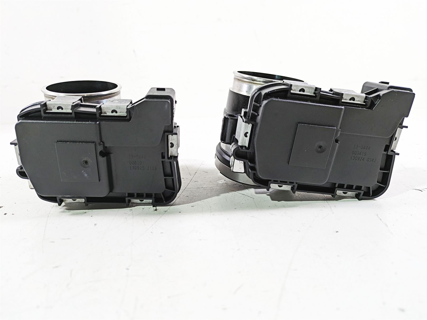 2014 BMW R1200 RT RTW K52 Throttle Body Bodies Set 13548564959 {{ shop.shopifyCountryName }} - Mototech271