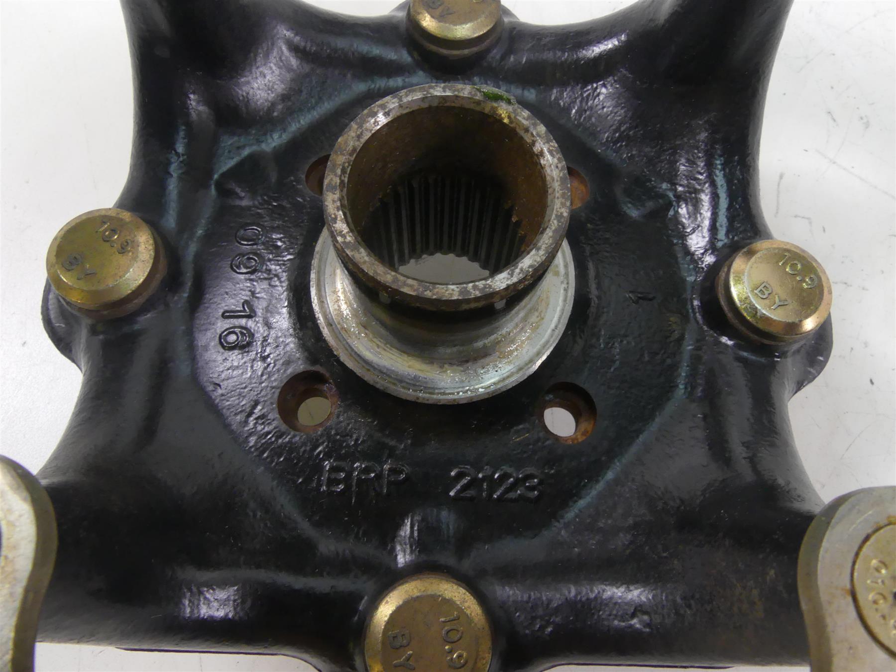 2017 Can Am Maverick X3 XDS Turbo R Front Right Wheel Hub Spindle Set 706202760 {{ shop.shopifyCountryName }} - Mototech271