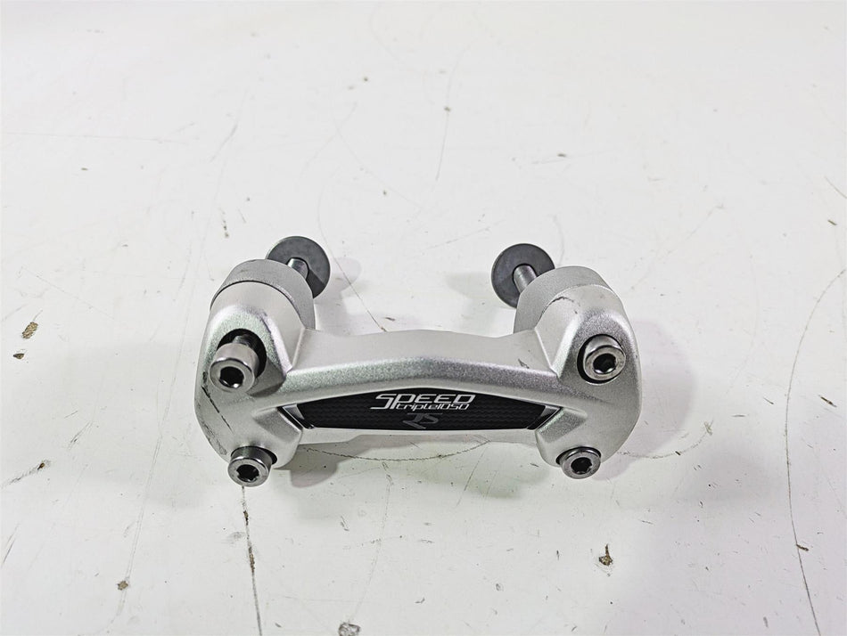 2019 Triumph Speed Triple RS 1050 Handlebar Holder Riser Set T2042064 T2041599 {{ shop.shopifyCountryName }} - Mototech271