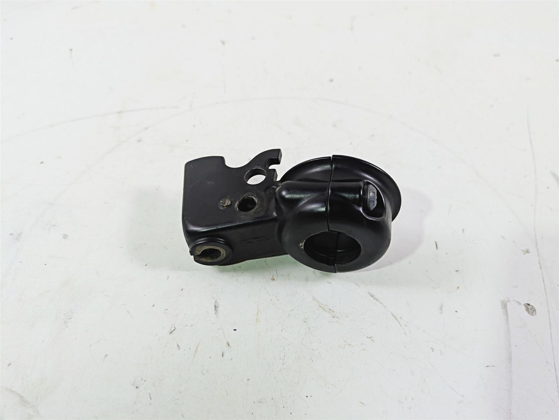 2016 Harley FXDWG Dyna Wide Glide Clutch Perch 38608-96 {{ shop.shopifyCountryName }} - Mototech271