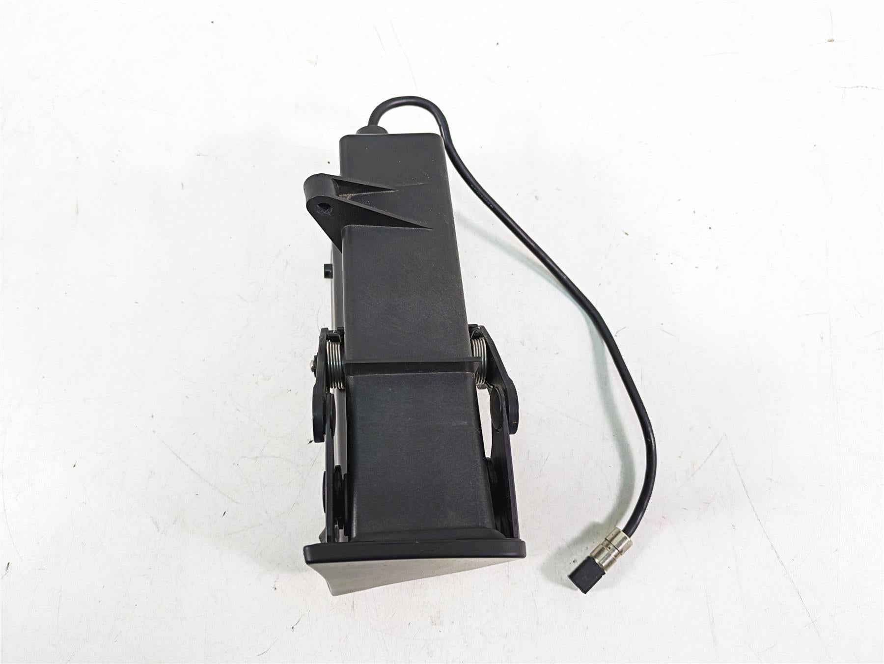 2020 Harley Touring FLHX Street Glide Front Fairing Media Compartment 76000107A {{ shop.shopifyCountryName }} - Mototech271