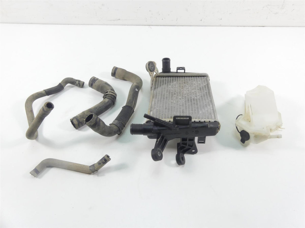 2019 BMW R1250GS K50 Right Radiator Reservoir Set - No Leaks 17118546416 {{ shop.shopifyCountryName }} - Mototech271