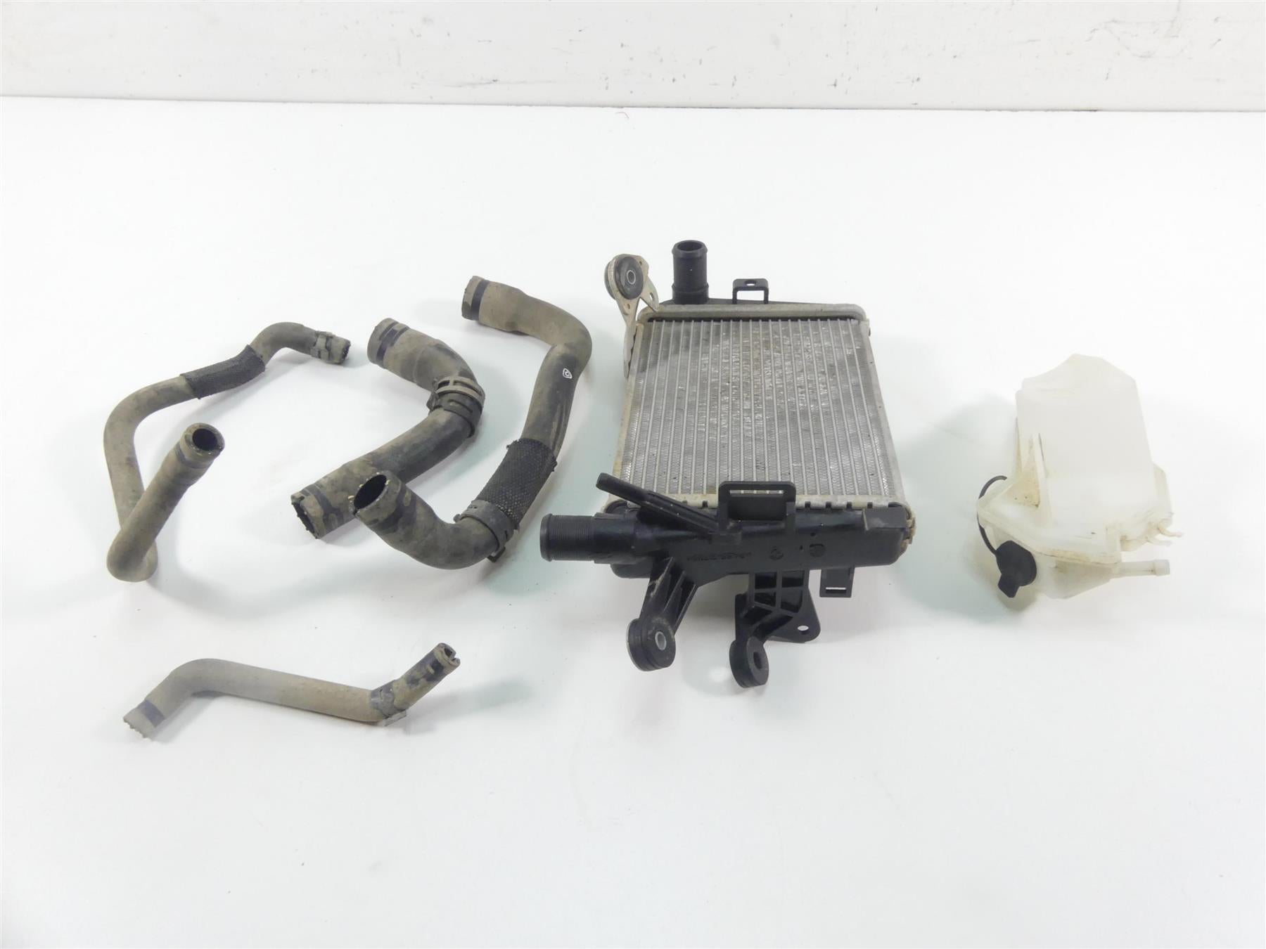 2019 BMW R1250GS K50 Right Radiator Reservoir Set - No Leaks 17118546416 | Mototech271