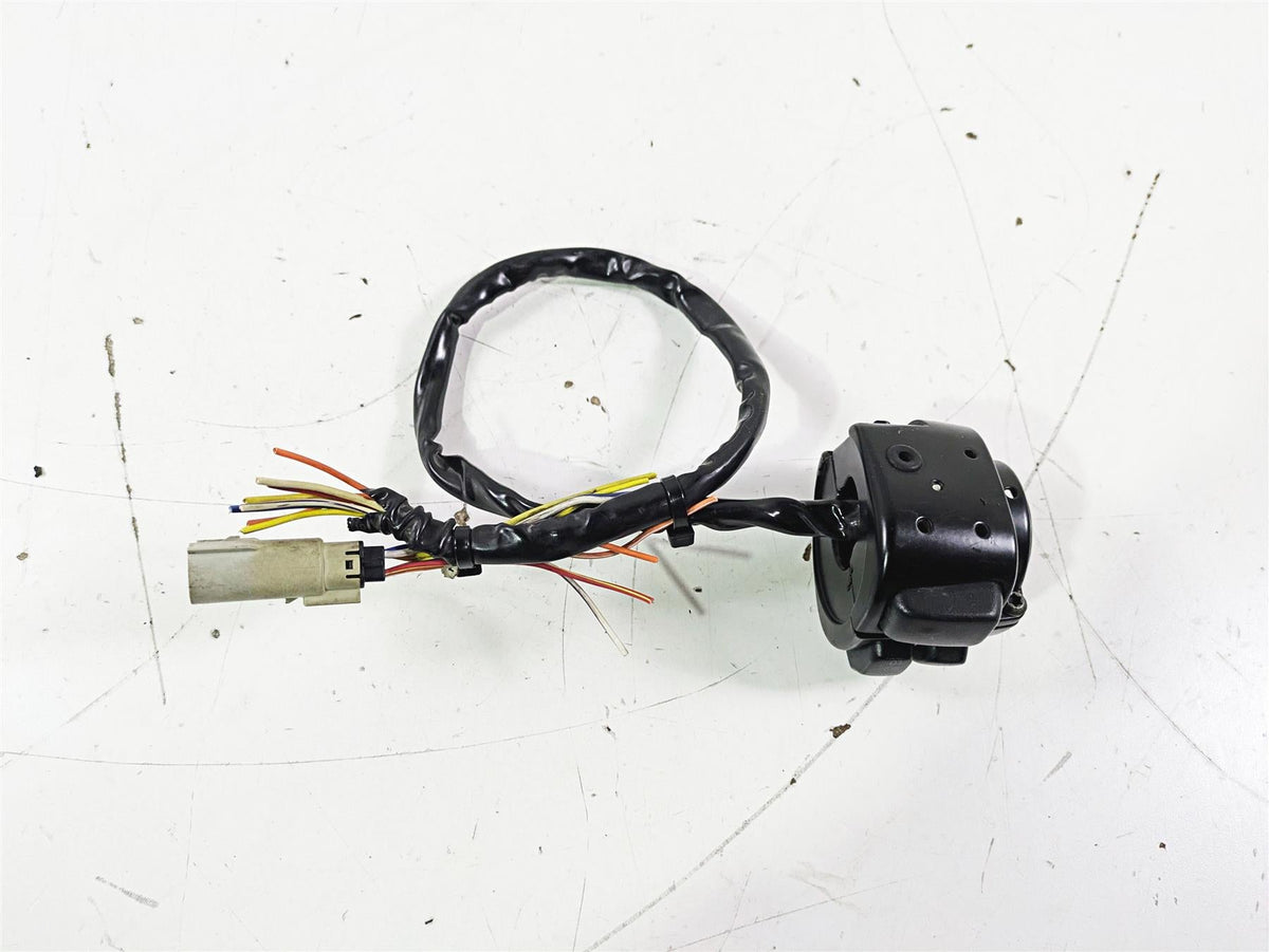 2012 Harley VRSCF Muscle V Rod Left Hand Control Switch - Read 71682-06A {{ shop.shopifyCountryName }} - Mototech271