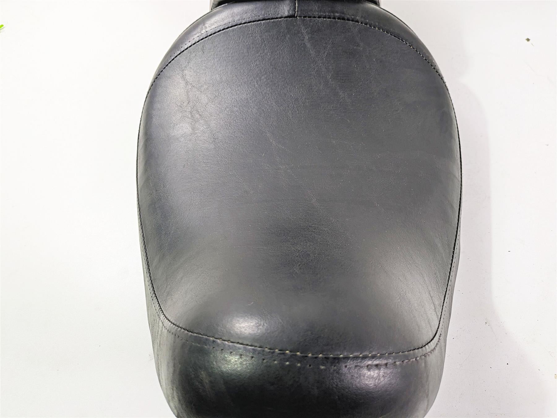1999 Harley Dyna FXDL Low Rider Front Rear Driver Rider Seat Set - Read 52174-99 {{ shop.shopifyCountryName }} - Mototech271
