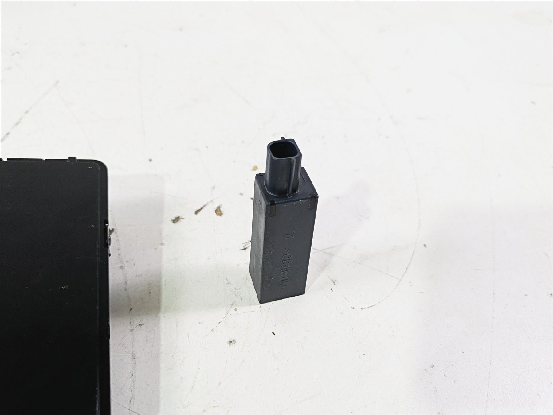 2015 Harley FXDL Dyna Low Rider Bcm Body Control Module X-Axis 69994-12B {{ shop.shopifyCountryName }} - Mototech271