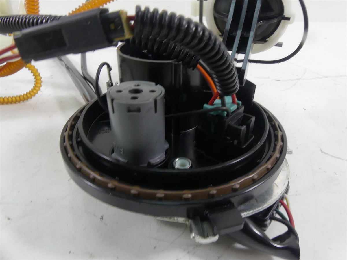 2016 Harley Touring FLTRX Road Glide Fuel Gas Petrol Pump - Tested 75069-08 {{ shop.shopifyCountryName }} - Mototech271