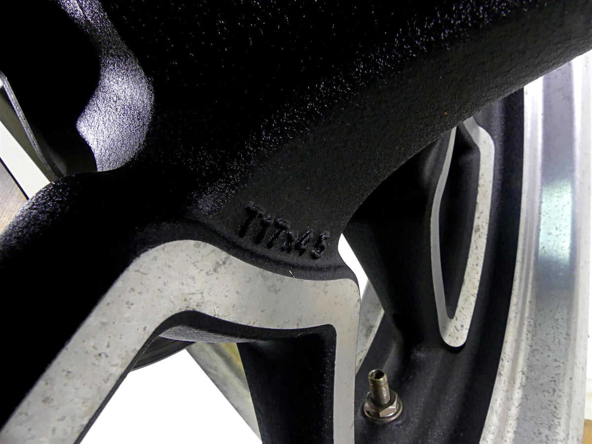 2014 Harley FXDL Dyna Low Rider Rear Wheel Rim 17x4.5 40900289 {{ shop.shopifyCountryName }} - Mototech271