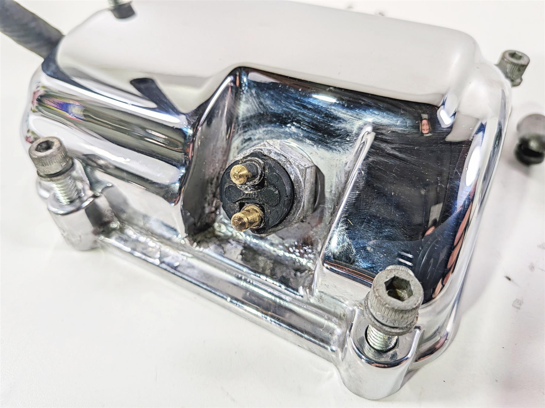 2000 Harley Touring FLHRCI Road King Transmission Chrome Cover Set 34465-98 {{ shop.shopifyCountryName }} - Mototech271