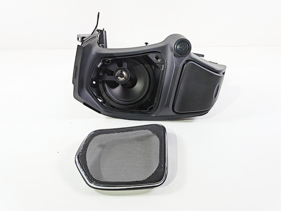 2020 Indian Challenger Limited Left Front Speaker Cover & Storage 5456886