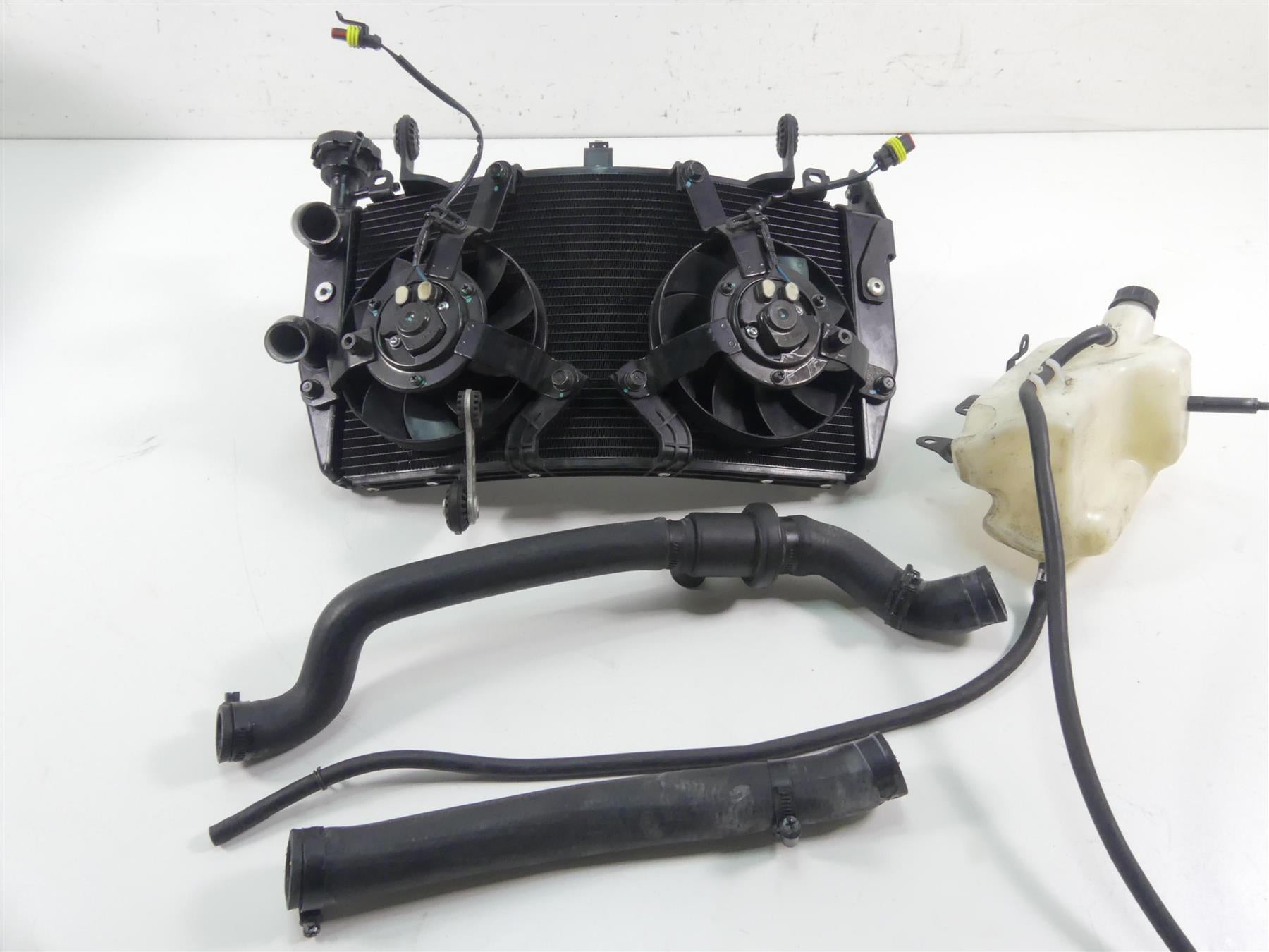 2017 Ducati 939 S Supersport Radiator Fan Reservoir Hoses Set 54841033A {{ shop.shopifyCountryName }} - Mototech271
