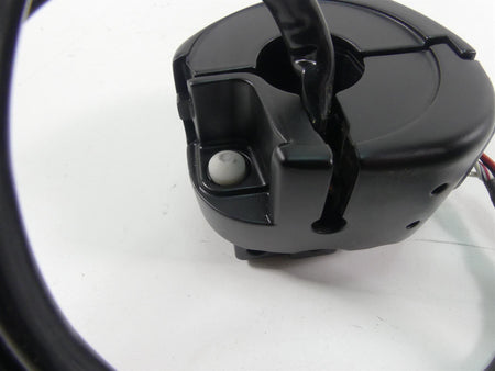 2022 Harley Softail FXBBS Street Bob Right Hand Control Switch 71500462 {{ shop.shopifyCountryName }} - Mototech271