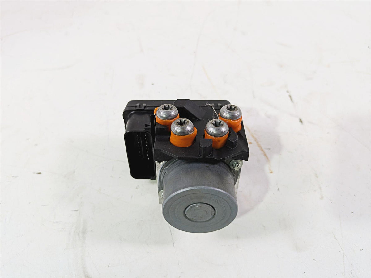 2017 BMW F800GS Adv K75 Abs Brake Pump Pressure Module 34518546851 {{ shop.shopifyCountryName }} - Mototech271
