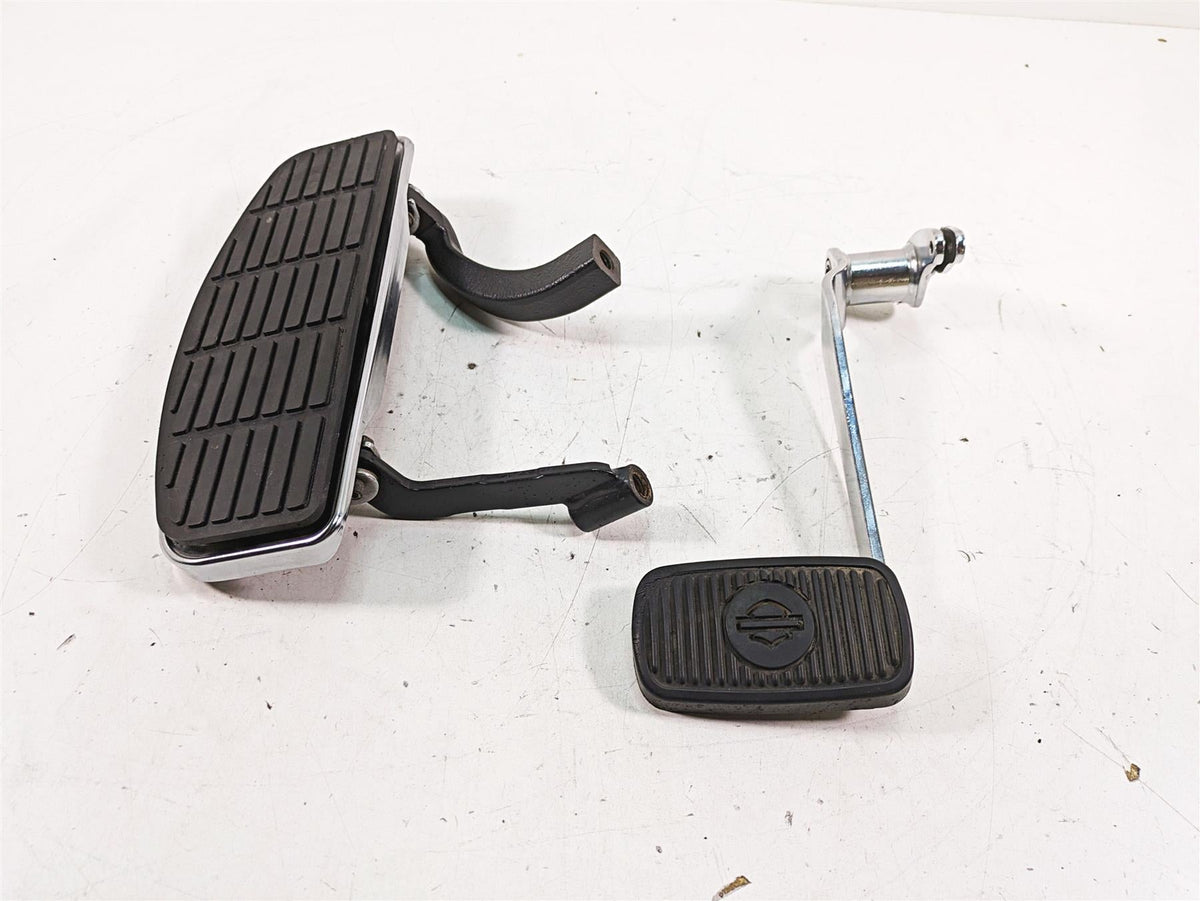 2008 Harley FLHTCU Electra Glide Right Floorboard Footpeg + Brake Lever 50518-83 {{ shop.shopifyCountryName }} - Mototech271