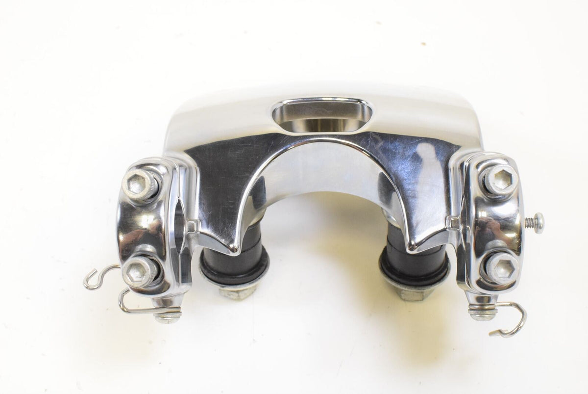 2017 Harley Dyna FXDL Low Rider 103 Handlebar Holder Mounts Visor SET 67700193 {{ shop.shopifyCountryName }} - Mototech271