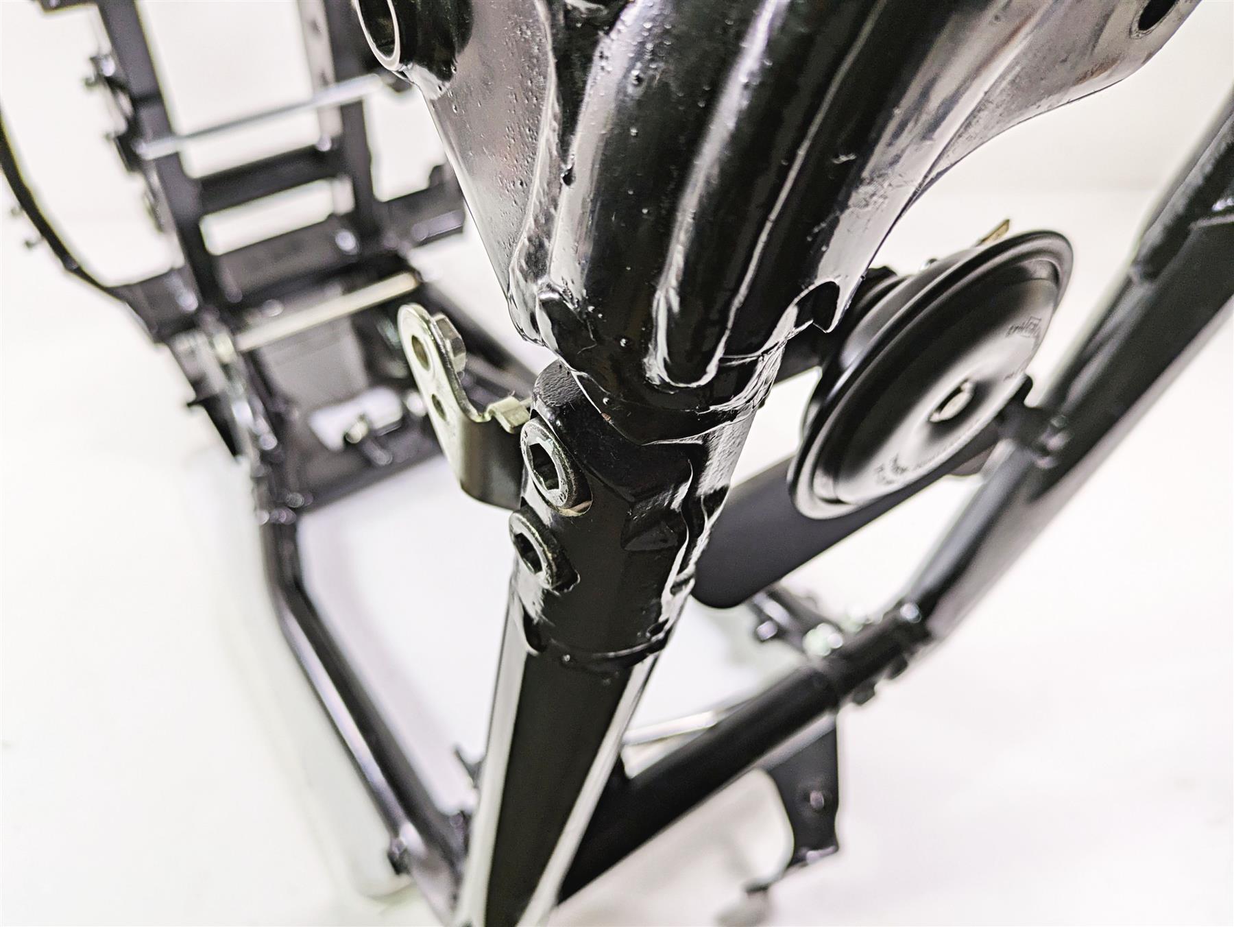 2016 Suzuki M109R VZR1800 Boulevard Frame & Rear Inner Fender With Salvage Texas Title 41100-48G40 {{ shop.shopifyCountryName }} - Mototech271
