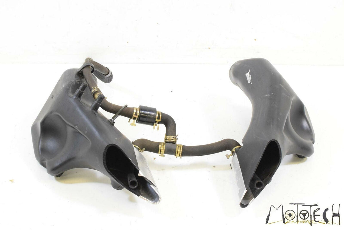 2005 Kawasaki ZZR1200 ZX1200 Front Air Intake Duct Ram Scoop Set 14073-1818 {{ shop.shopifyCountryName }} - Mototech271