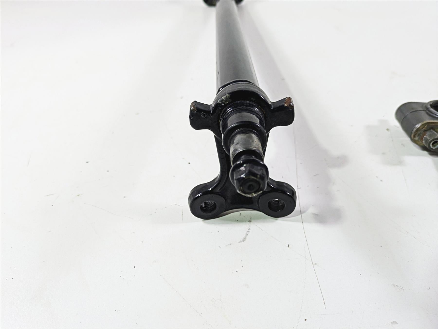 2001 Yamaha Banshee YFZ350 Oem Steering Post Shaft 3GG-23813-01-00 3GG-23813-20 {{ shop.shopifyCountryName }} - Mototech271
