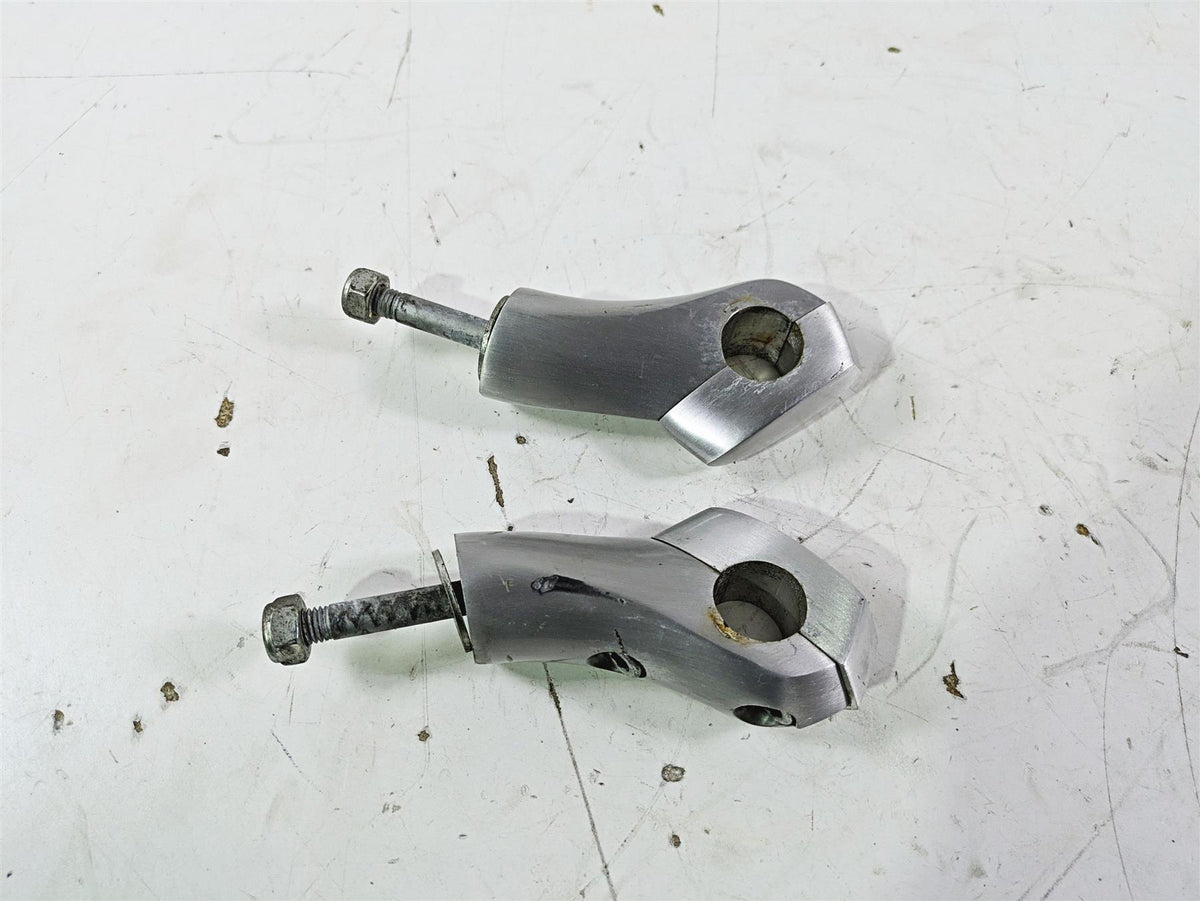 2004 Victory Kingpin Handlebar Riser Holder Set 1821325 1821325 {{ shop.shopifyCountryName }} - Mototech271
