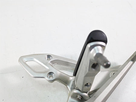 2016 BMW R1200R K53 Right Rider Footpeg & Brake Pedal Lever Set 46718540797 {{ shop.shopifyCountryName }} - Mototech271
