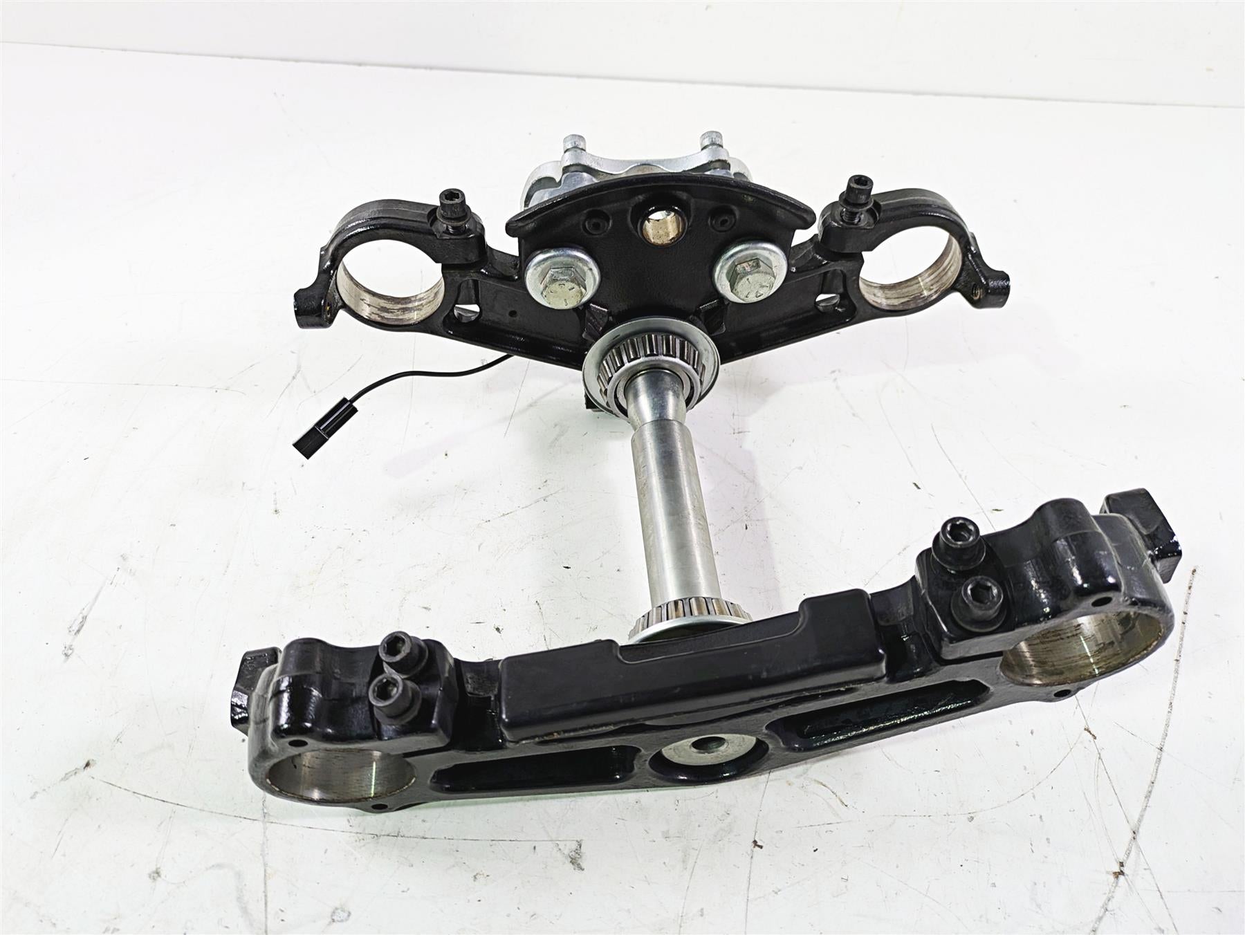 2015 Harley Touring FLHTKL E -Glide Low Upper Lower Triple Tree Set 45900091A {{ shop.shopifyCountryName }} - Mototech271