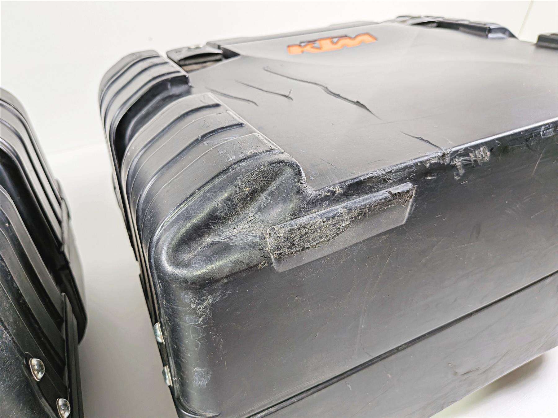 2005 KTM 950 LC8 Adventure Saddlebags Luggage Bag & Pannier Rack Set {{ shop.shopifyCountryName }} - Mototech271