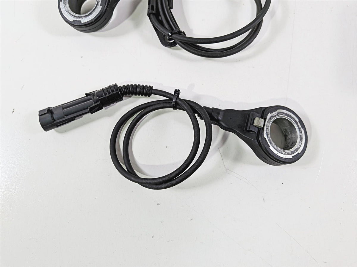2014 Harley Touring FLHTK Electra Glide Abs Brake Wheel Speed Sensor Set 32700015-Mototech271