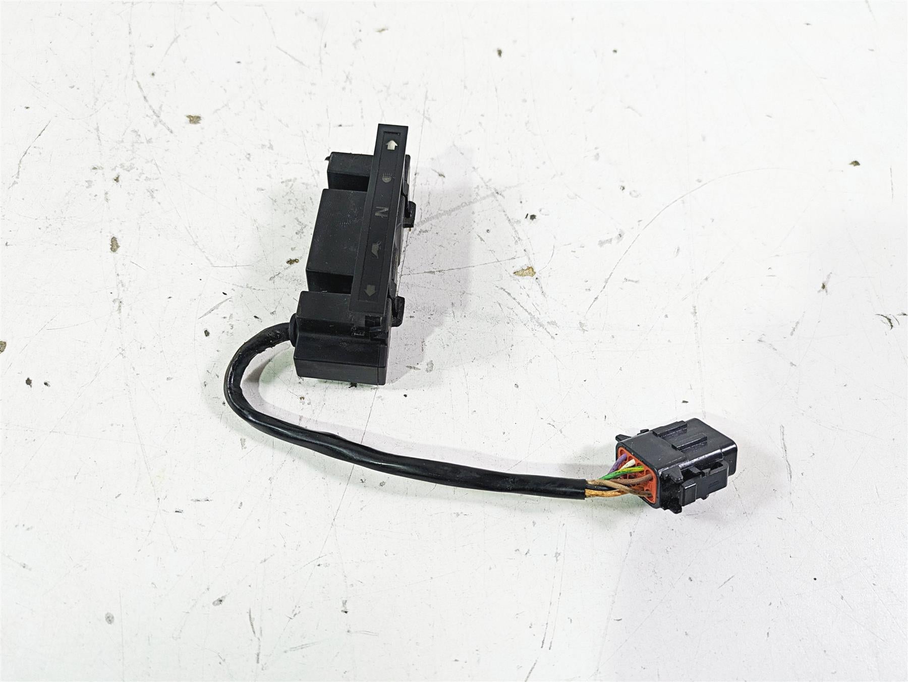 2002 Harley FLSTC Softail Heritage Instrument Indicator Lights 68113-99C {{ shop.shopifyCountryName }} - Mototech271