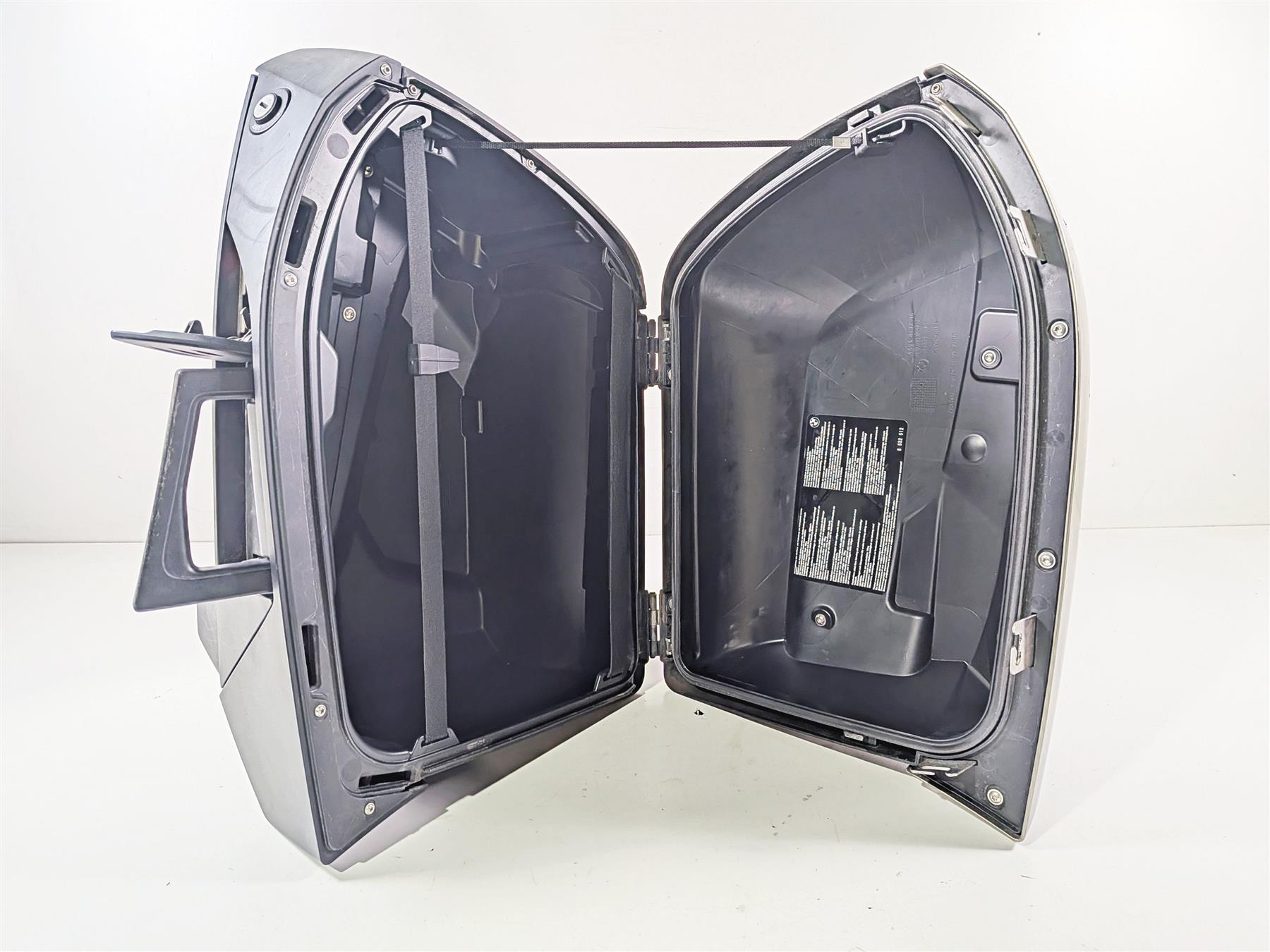 2016 BMW R1200RT RT RTW K52 Right Saddlebag Saddle Bag Platinbronze 46547728664 {{ shop.shopifyCountryName }} - Mototech271