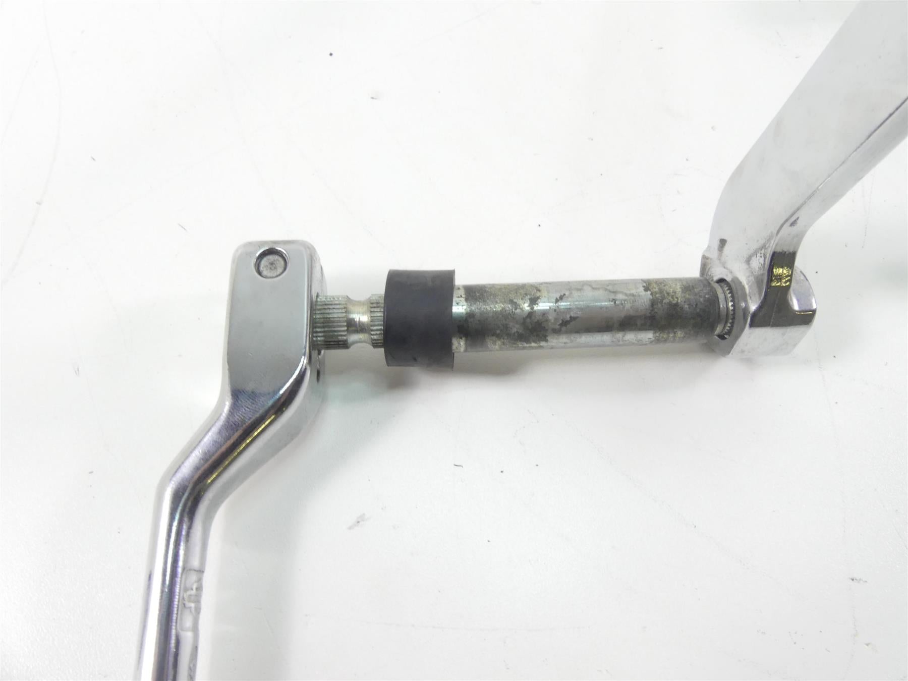2016 Harley Touring FLHTP Electra Glide Left Floor Board & Shifter 50622-09 {{ shop.shopifyCountryName }} - Mototech271