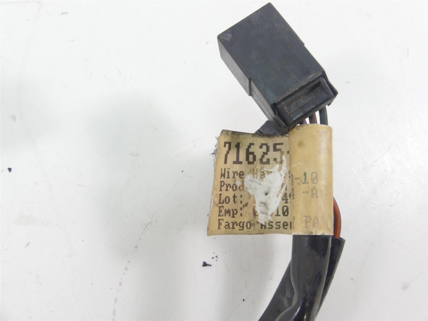 2011 Harley Touring FLTRU Road Glide Auxiliary Speaker Cruise Switches 71625-04 {{ shop.shopifyCountryName }} - Mototech271