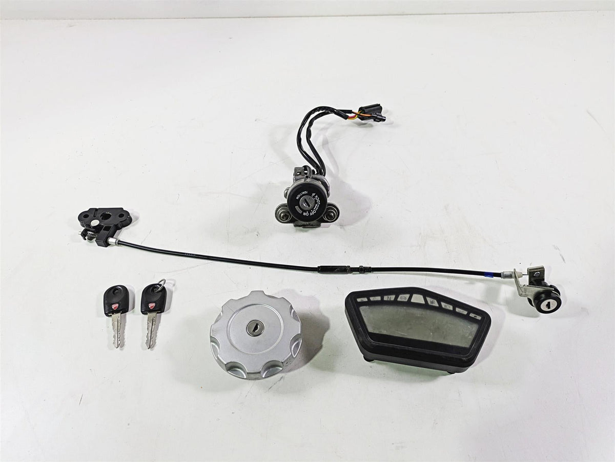 2013 Ducati Hyperstrada 821 Speedometer Ignition Switch Key Lock Set 40610951E {{ shop.shopifyCountryName }} - Mototech271