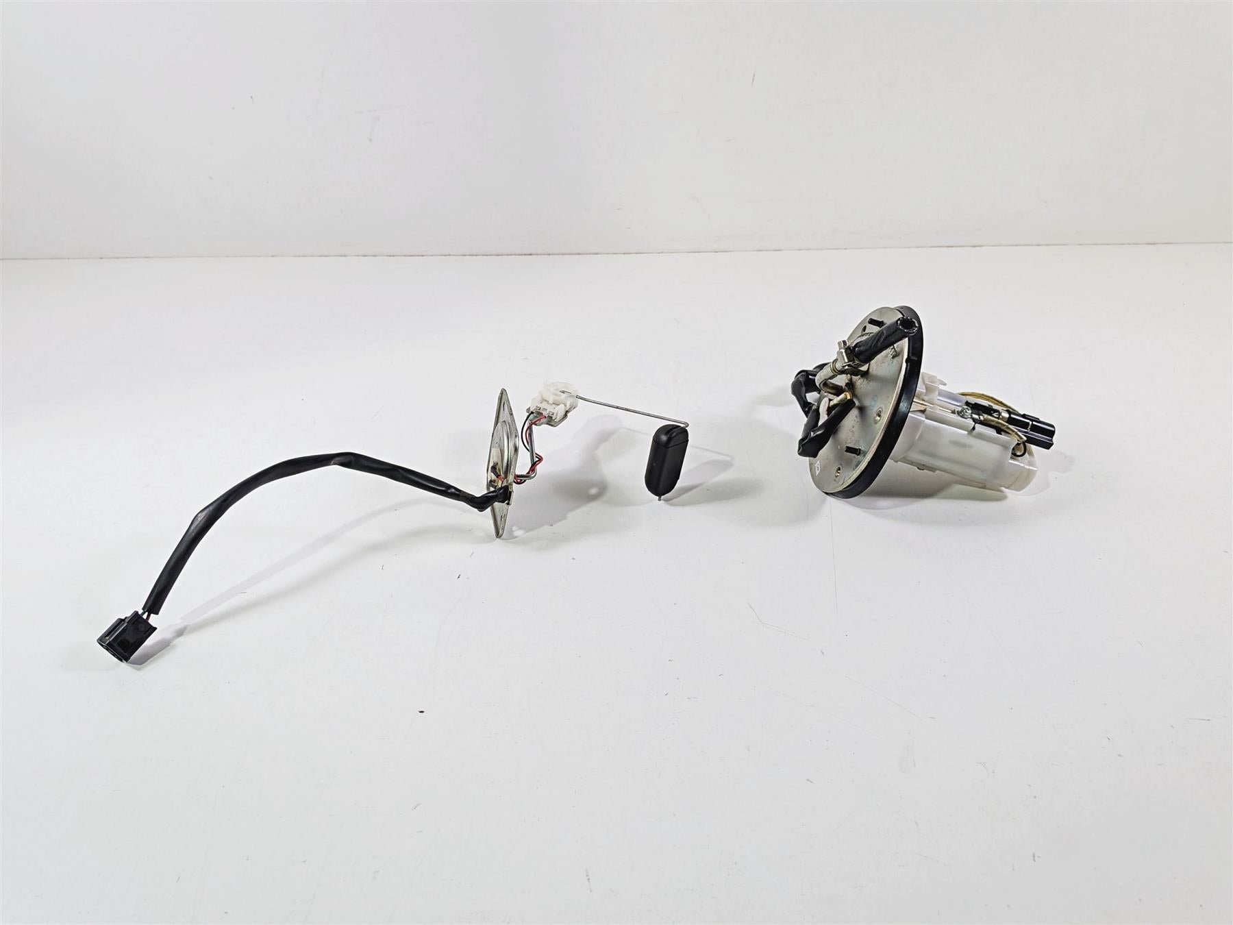 2017 Honda CRF1000 Africa Twin Fuel Gas Petrol Pump & Sending Unit 16700-MJP-G51-Mototech271