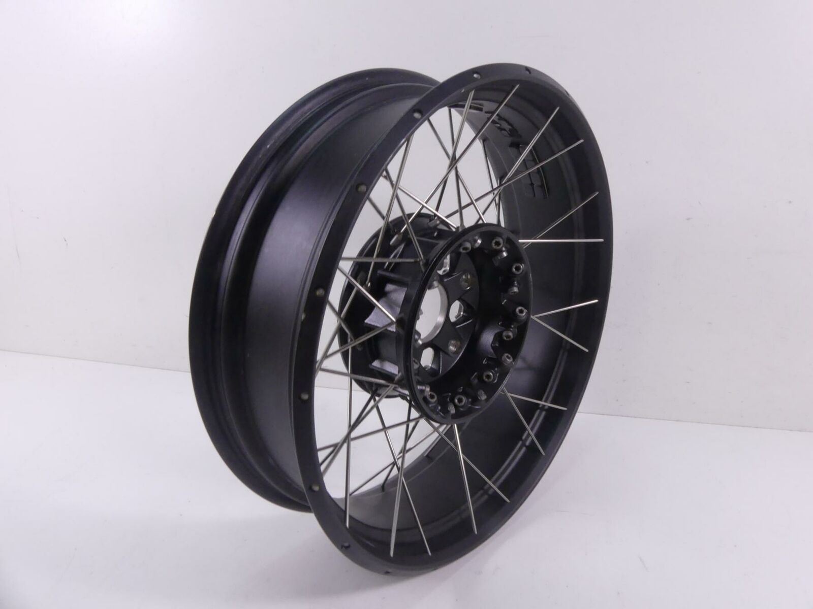 2017 BMW R1200GS GSW K50 Straight Nice Rear Wheel Rim 17x4.5 36318526666 {{ shop.shopifyCountryName }} - Mototech271
