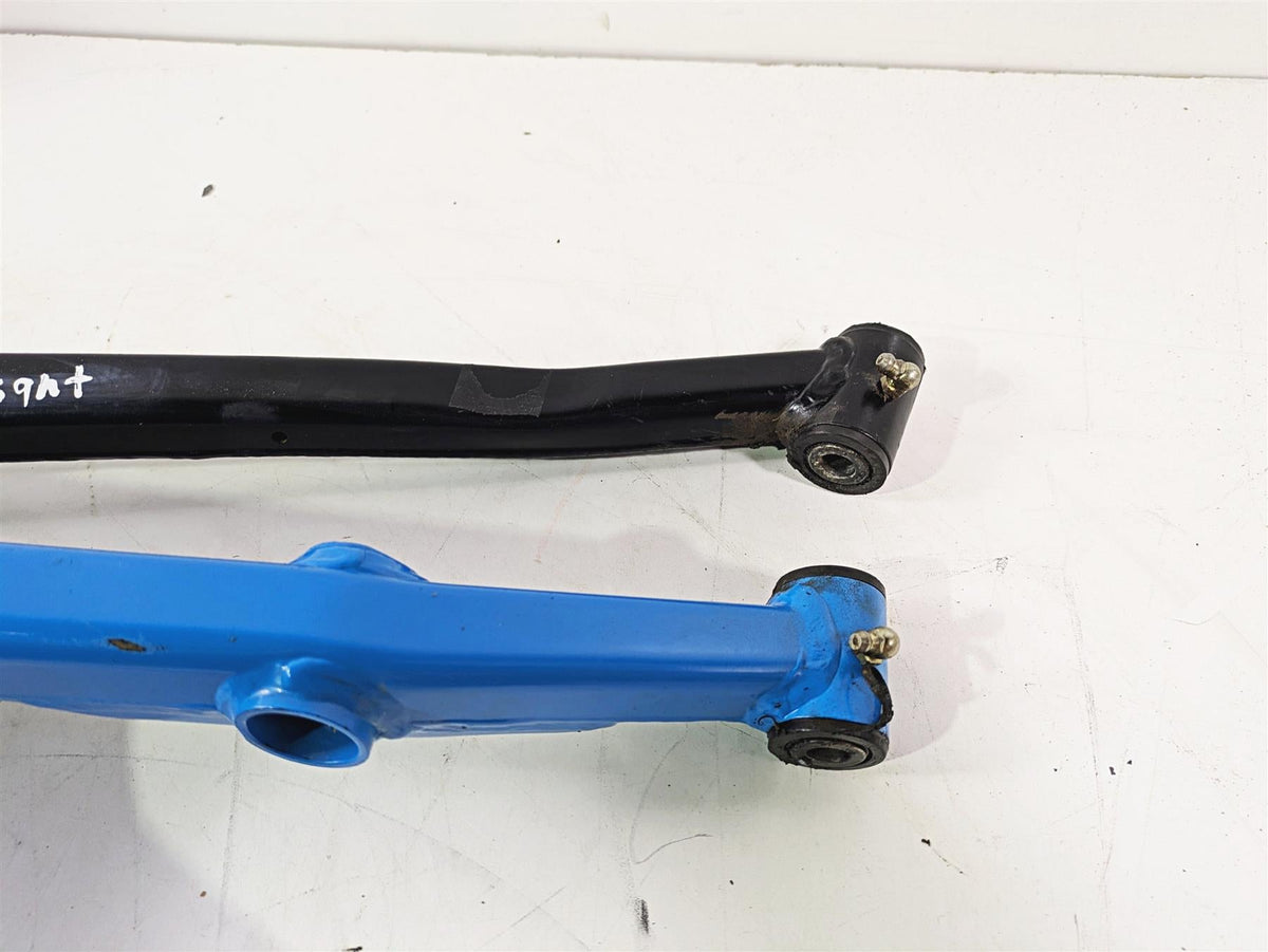 2018 Can Am Maverick X3 XRC Turbo R Front Right Knee Assembly 72" Blue 706203129 {{ shop.shopifyCountryName }} - Mototech271