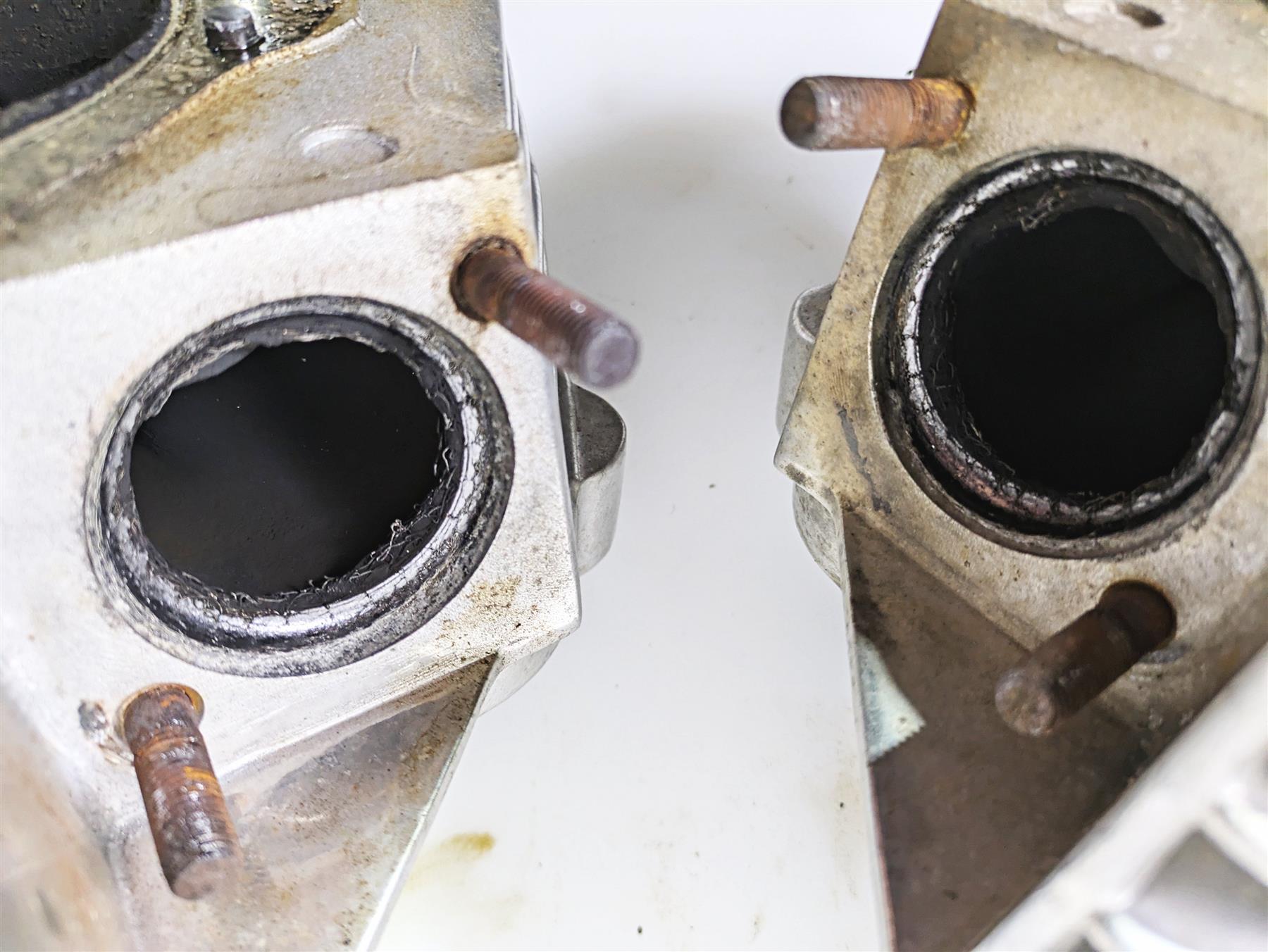 2004 Big Dog Chopper S&S Front Rear Cylinder Head Set 90-1000R 90-1000F 5390634 {{ shop.shopifyCountryName }} - Mototech271