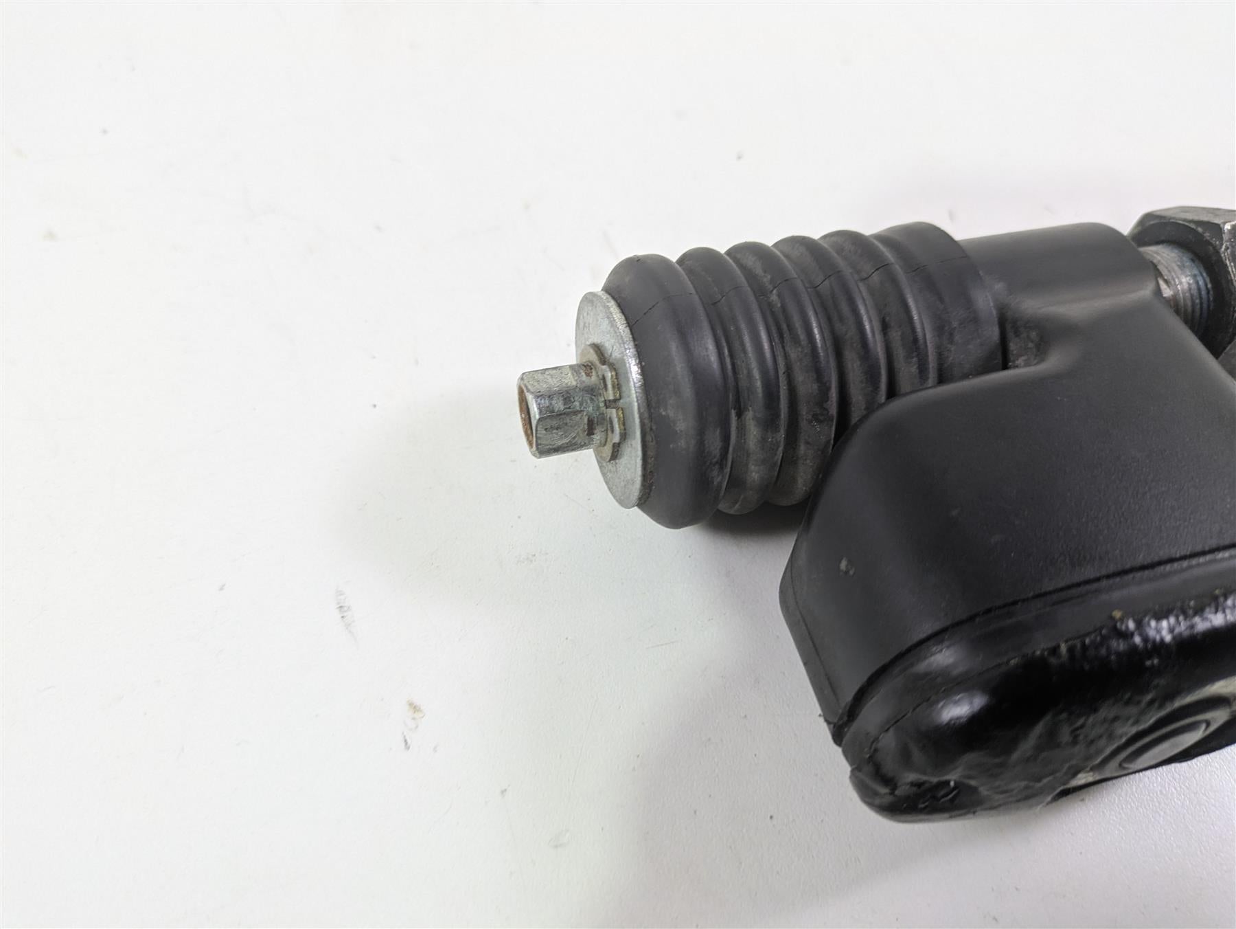2010 Harley Dyna FXDB Street Bob Rear Brake Master Cylinder 42474-06C {{ shop.shopifyCountryName }} - Mototech271