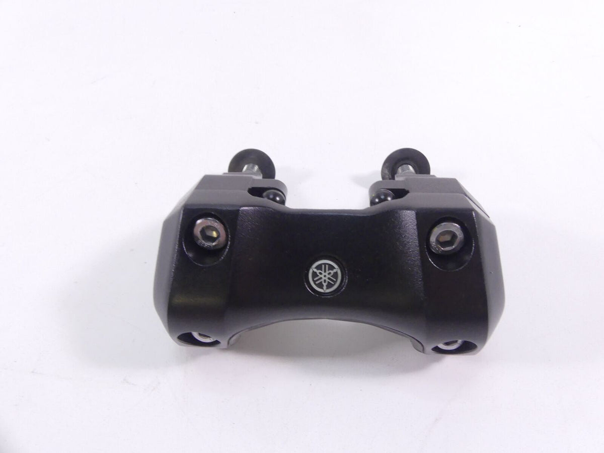 2019 Yamaha VMX17 V-Max 1700 Handlebar Handle Bar Riser Set 2S3-23441-01-00 {{ shop.shopifyCountryName }} - Mototech271