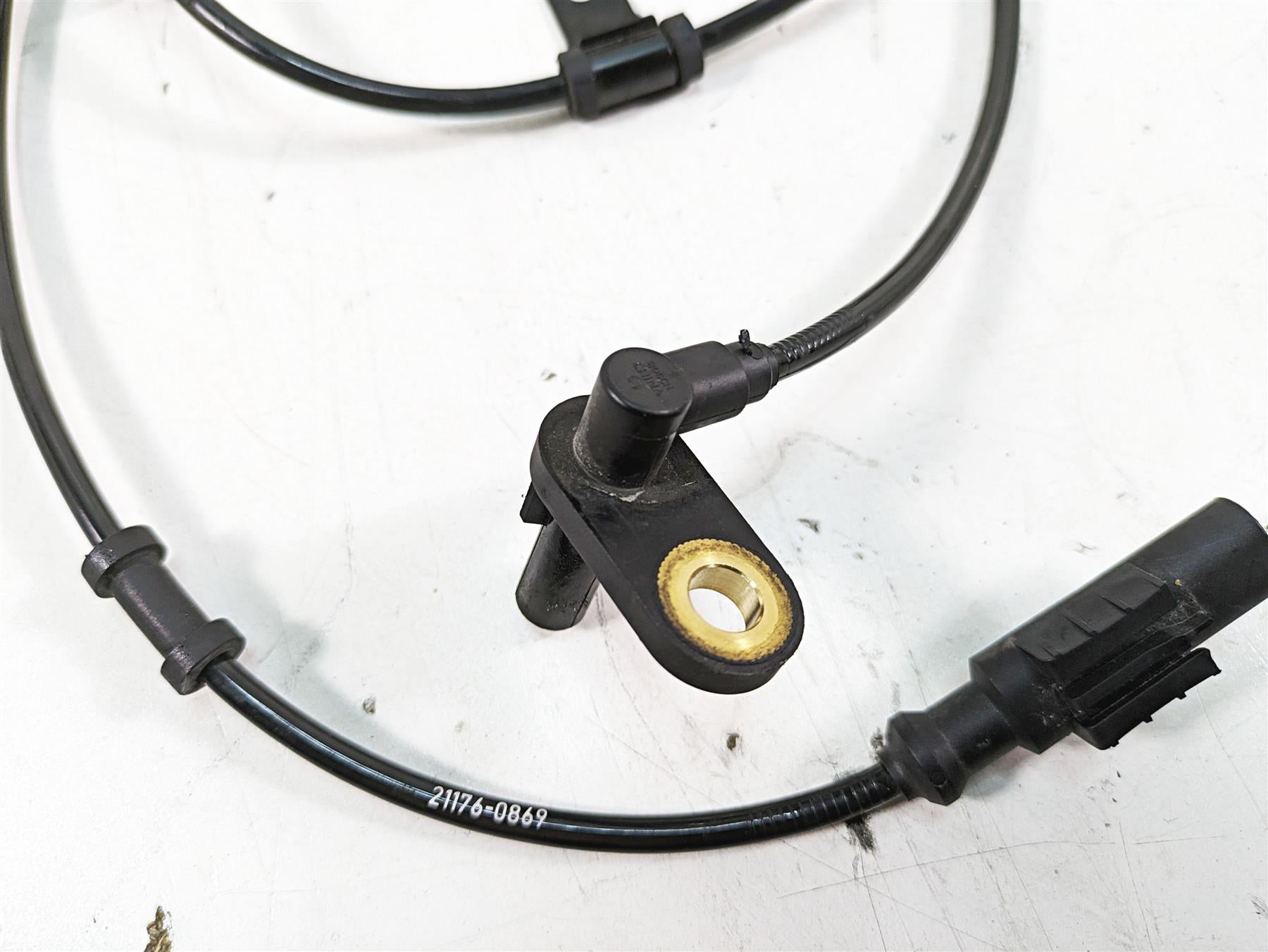 2018 Kawasaki ZX1002 Ninja H2 SX Rear Abs Wheel Speed Sensor 21176-0869 {{ shop.shopifyCountryName }} - Mototech271