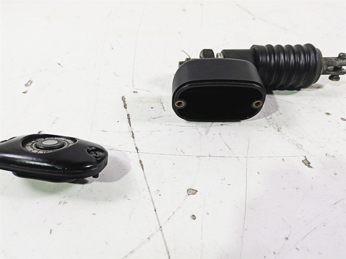 2003 Harley Touring FLHTCUI E-Glide 100th Rear Brake Master Cylinder 41755-99F {{ shop.shopifyCountryName }} - Mototech271
