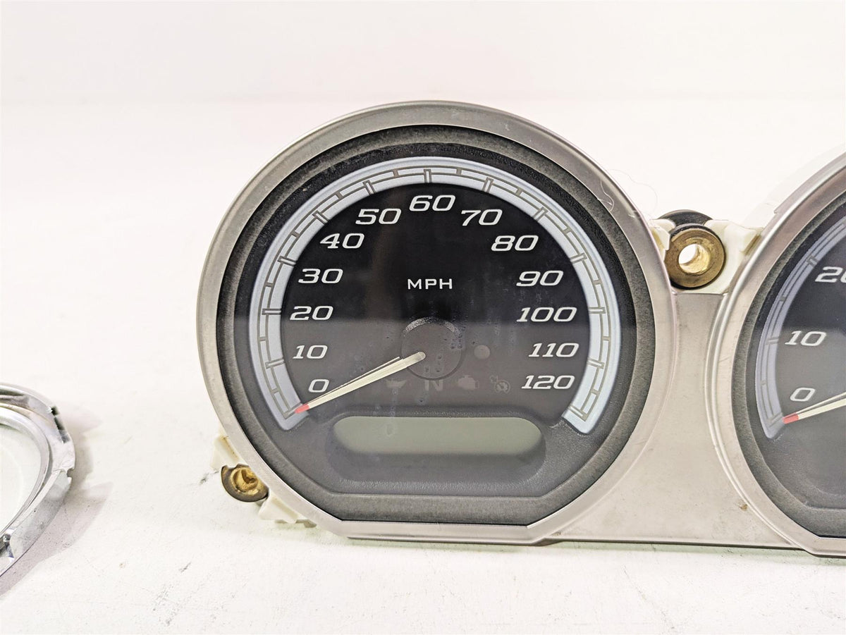 2015 Harley Touring FLHTKL Electra Glide Speedometer Gauge - 15k 70900118D {{ shop.shopifyCountryName }} - Mototech271