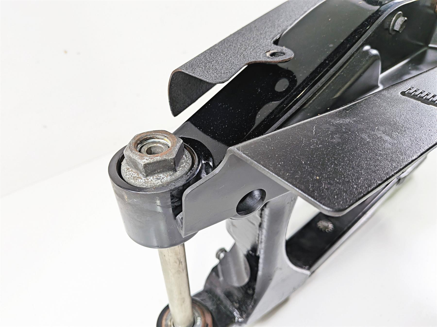 2007 Harley Dyna FXDB Street Bob Rear Swingarm Belt Guards 47820-06 {{ shop.shopifyCountryName }} - Mototech271