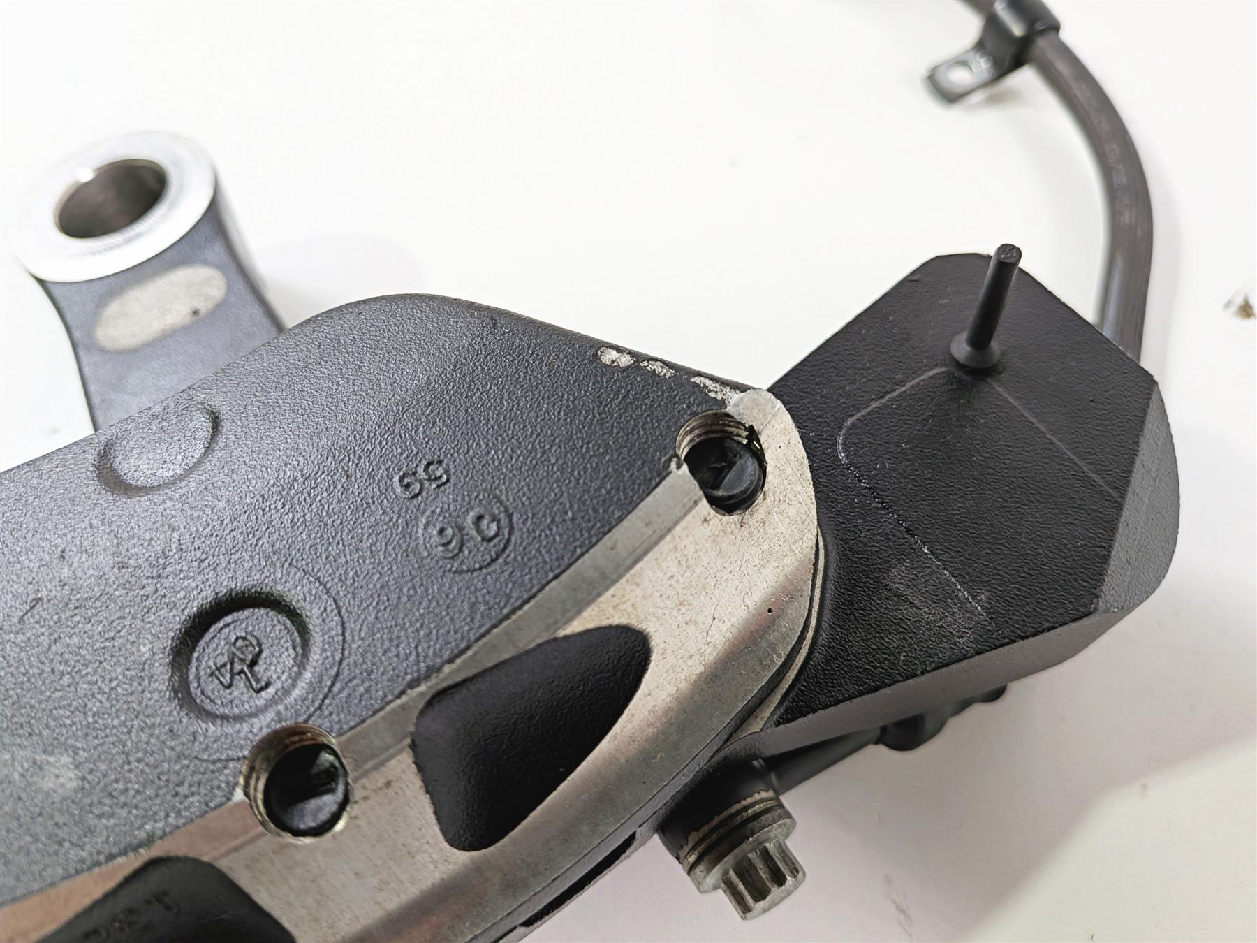 2006 Harley Davidson Dyna FXDBI Street Bob Rear Brake Caliper + Line 44017-06 {{ shop.shopifyCountryName }} - Mototech271