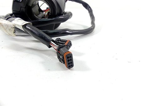 2016 Harley Softail FLS Slim Right Hand Start Stop Control Switch 71500297 {{ shop.shopifyCountryName }} - Mototech271