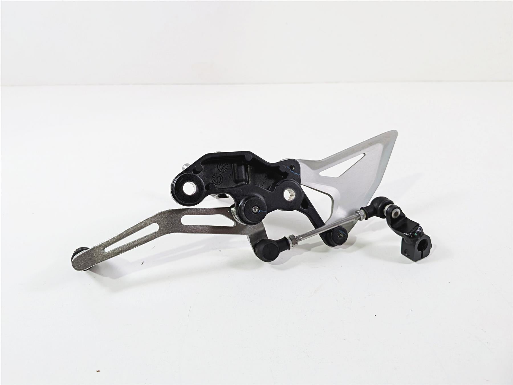 2024 Kawasaki EX500 Ninja 40th An. Left Front Foot Peg & Shifter 35063-1407 {{ shop.shopifyCountryName }} - Mototech271