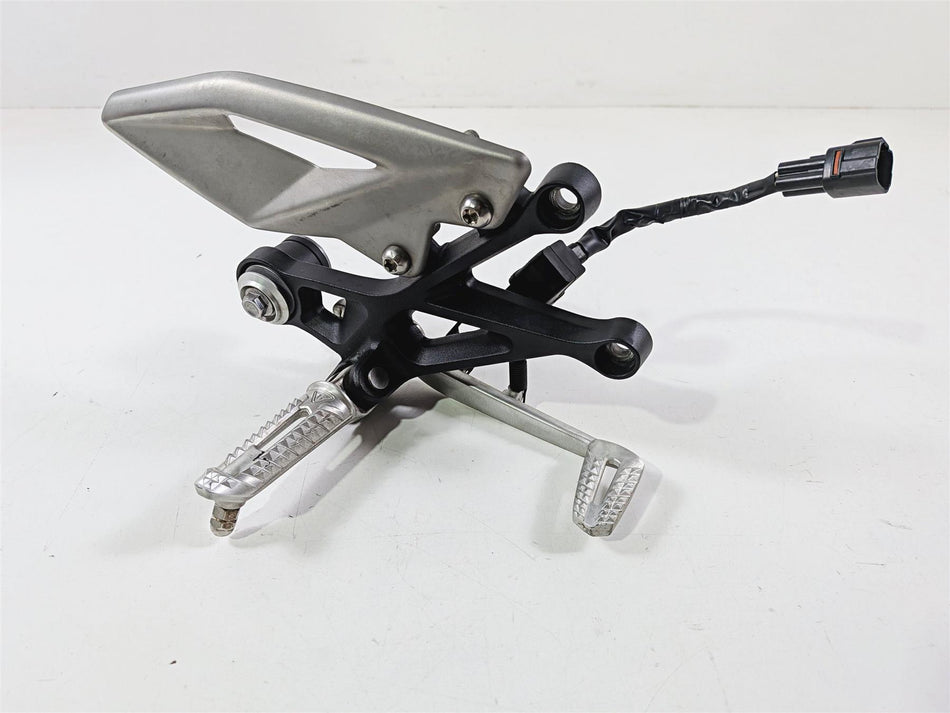 2020 Triumph Street Triple 765RS Right Rider Footpeg & Br Ped T2082484 T2026189-Mototech271