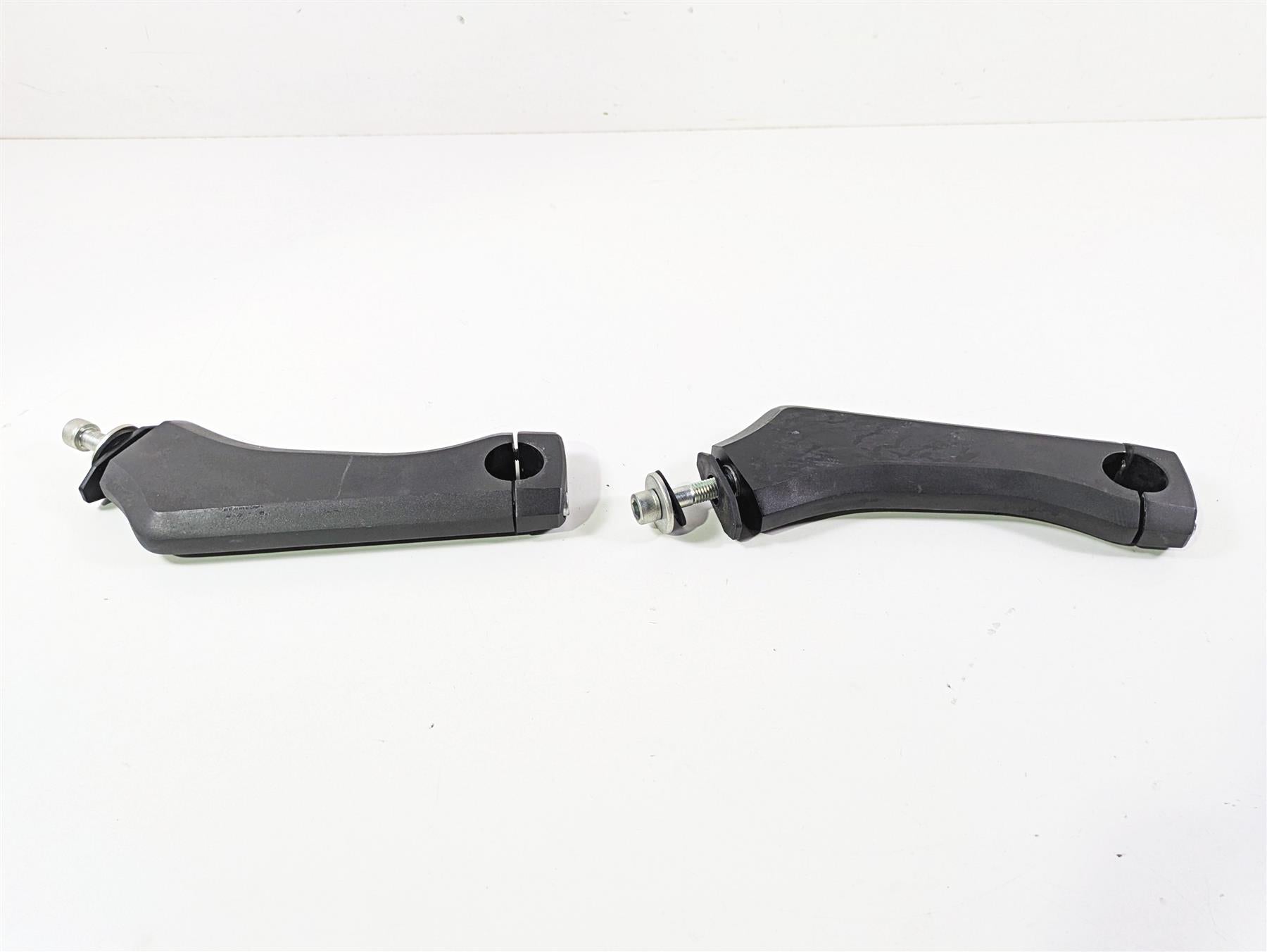 2019 Suzuki M109R VZR1800 Boulevard Handlebar Holder Risers 9" 56224-48G30 {{ shop.shopifyCountryName }} - Mototech271